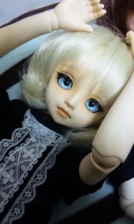 �������