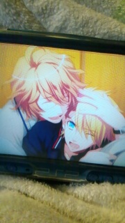 �����v��