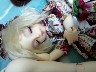 �������