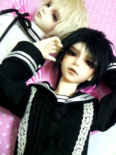 ���T����