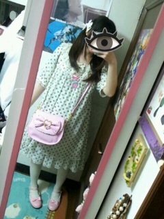 ��股����