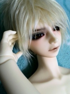 ���T����