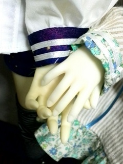 �������m