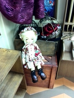 �������