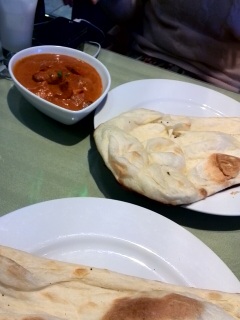 �J���[�H�ׂ��B